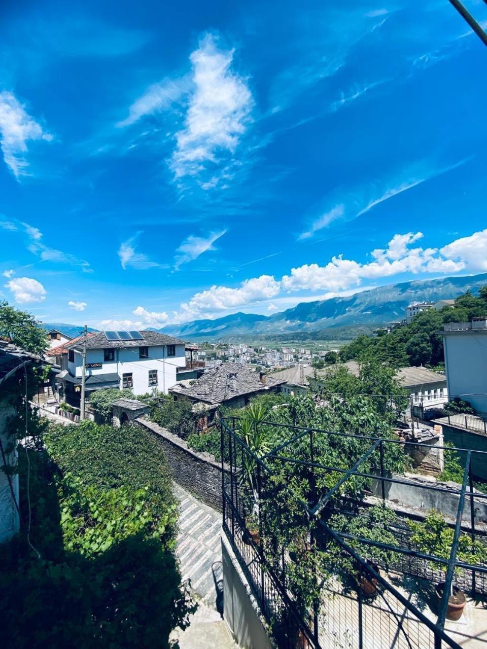 Hida Guest House Αργυρόκαστρο Εξωτερικό φωτογραφία