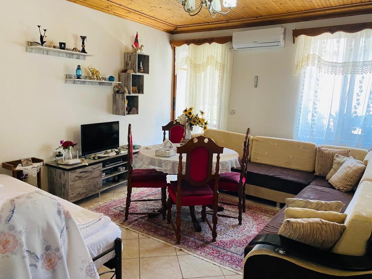 Hida Guest House Αργυρόκαστρο Εξωτερικό φωτογραφία